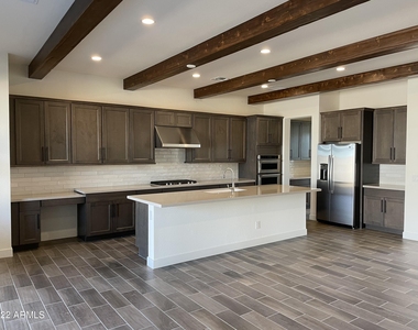 17250 W Edinburg Street - Photo Thumbnail 6