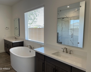 17250 W Edinburg Street - Photo Thumbnail 10