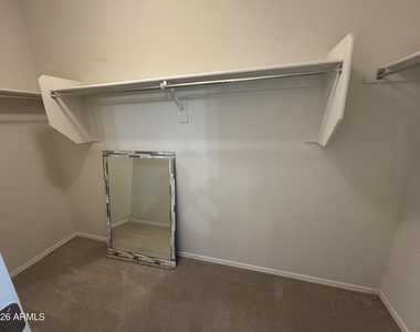 5164 W Quail Track Drive - Photo Thumbnail 10