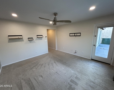 5164 W Quail Track Drive - Photo Thumbnail 7