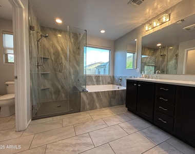 5164 W Quail Track Drive - Photo Thumbnail 5