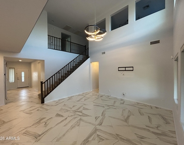 5164 W Quail Track Drive - Photo Thumbnail 4