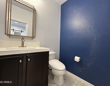 5164 W Quail Track Drive - Photo Thumbnail 11