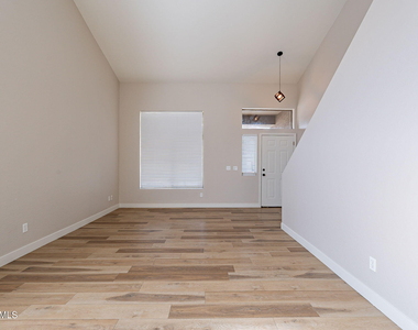 15885 W Apache Street - Photo Thumbnail 12