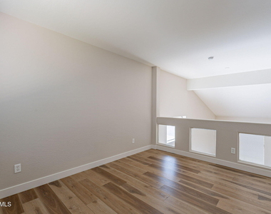 15885 W Apache Street - Photo Thumbnail 34