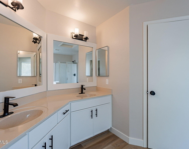 15885 W Apache Street - Photo Thumbnail 29