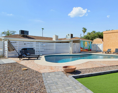2929 N 55th Place - Photo Thumbnail 59