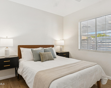 2929 N 55th Place - Photo Thumbnail 25