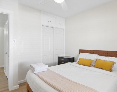 2929 N 55th Place - Photo Thumbnail 27