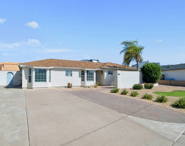 2929 N 55th Place - Photo Thumbnail 36