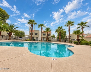 5934 N 48th Lane - Photo Thumbnail 24