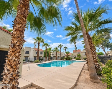 5934 N 48th Lane - Photo Thumbnail 25