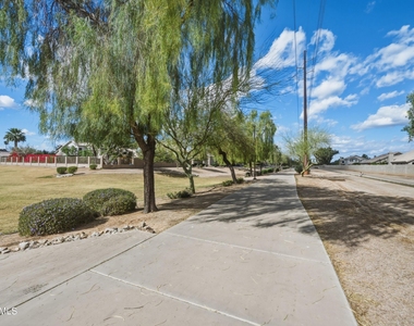 317 W Calle Monte Vista - Photo Thumbnail 28