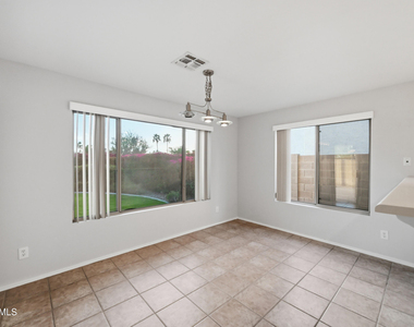 317 W Calle Monte Vista - Photo Thumbnail 9