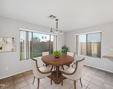 317 W Calle Monte Vista - Photo Thumbnail 10