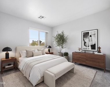 317 W Calle Monte Vista - Photo Thumbnail 15