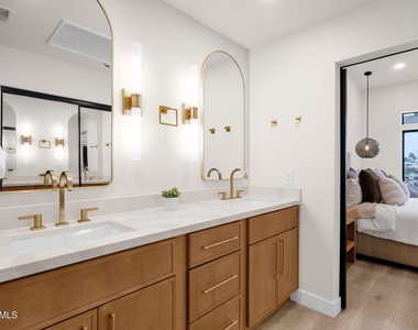 10080 E Mountainview Lake Drive - Photo Thumbnail 30
