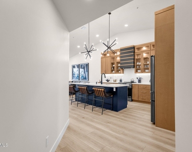 10080 E Mountainview Lake Drive - Photo Thumbnail 16