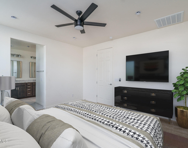 15011 N 55th Drive - Photo Thumbnail 16
