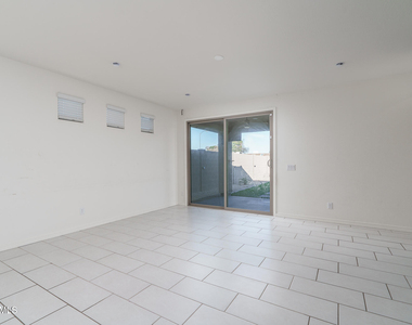 15011 N 55th Drive - Photo Thumbnail 9