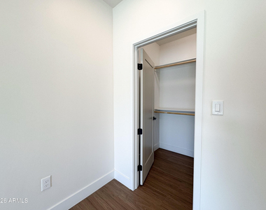 185 Sugarloaf Street - Photo Thumbnail 21
