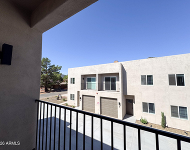 185 Sugarloaf Street - Photo Thumbnail 17