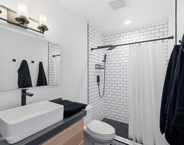 4701 N 68th Street - Photo Thumbnail 4