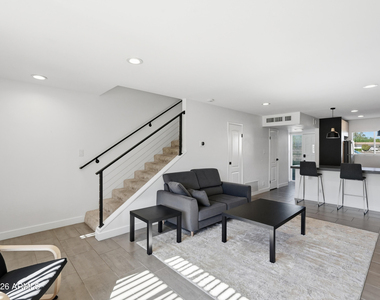 4701 N 68th Street - Photo Thumbnail 9