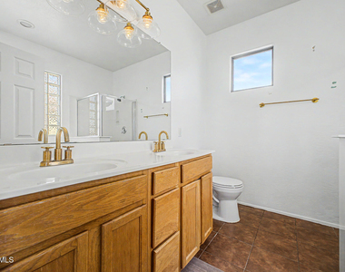 11755 W Hopi Street - Photo Thumbnail 19