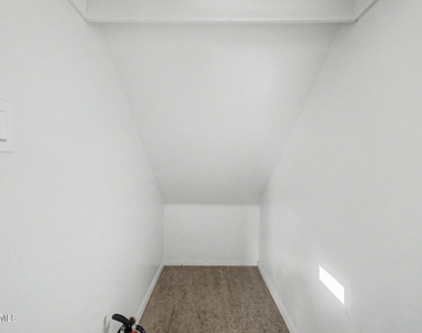 11755 W Hopi Street - Photo Thumbnail 29