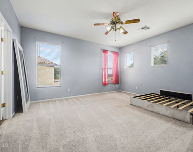 11755 W Hopi Street - Photo Thumbnail 15