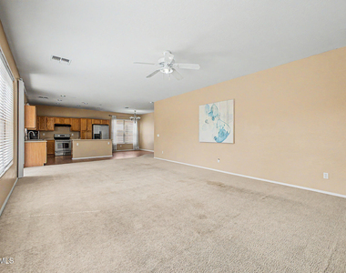 11755 W Hopi Street - Photo Thumbnail 7