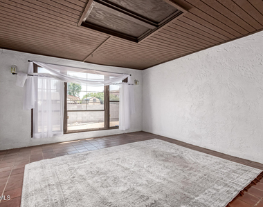 1407 E El Camino Drive - Photo Thumbnail 19