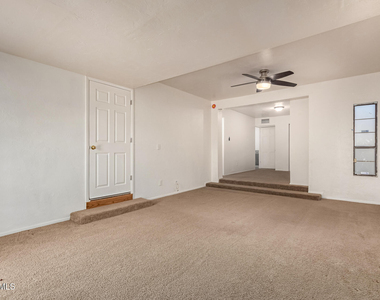 1407 E El Camino Drive - Photo Thumbnail 15