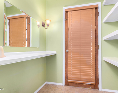 1407 E El Camino Drive - Photo Thumbnail 18