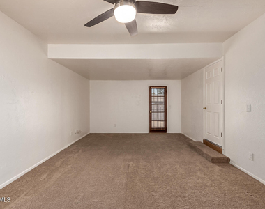 1407 E El Camino Drive - Photo Thumbnail 13