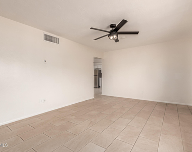 1407 E El Camino Drive - Photo Thumbnail 8