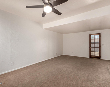 1407 E El Camino Drive - Photo Thumbnail 14