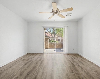 7040 W Olive Avenue - Photo Thumbnail 12