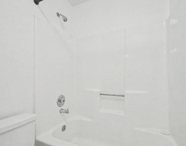 7040 W Olive Avenue - Photo Thumbnail 18