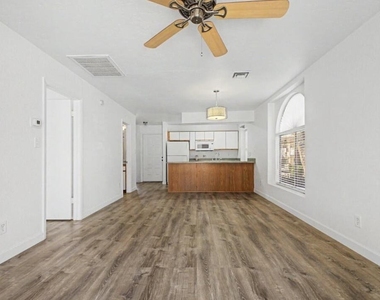 7040 W Olive Avenue - Photo Thumbnail 7
