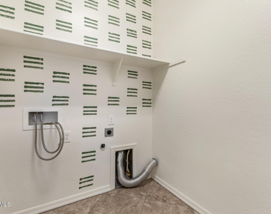 2057 W Kenton Way - Photo Thumbnail 26