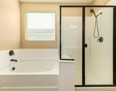 2057 W Kenton Way - Photo Thumbnail 17