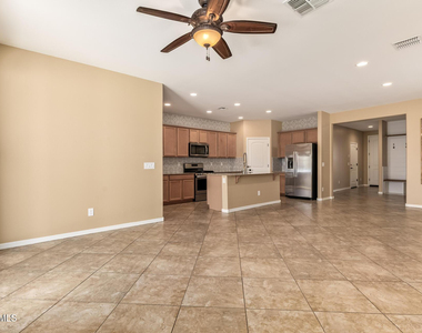 2057 W Kenton Way - Photo Thumbnail 9