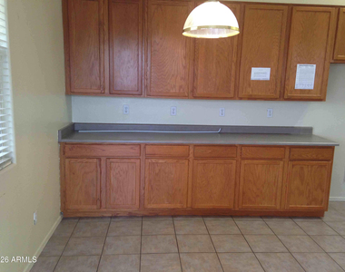 2592 E Brooks Street - Photo Thumbnail 4