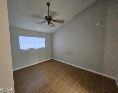 520 N Stapley Drive - Photo Thumbnail 5
