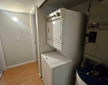 520 N Stapley Drive - Photo Thumbnail 10
