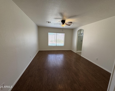 3250 E Ford Avenue - Photo Thumbnail 15