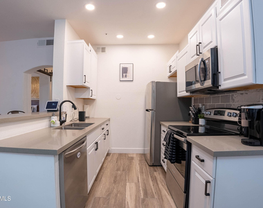 9600 N 96th Street - Photo Thumbnail 2