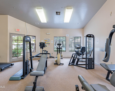 9600 N 96th Street - Photo Thumbnail 16